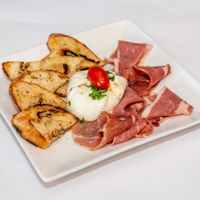 Burrata con Prosciutto.
